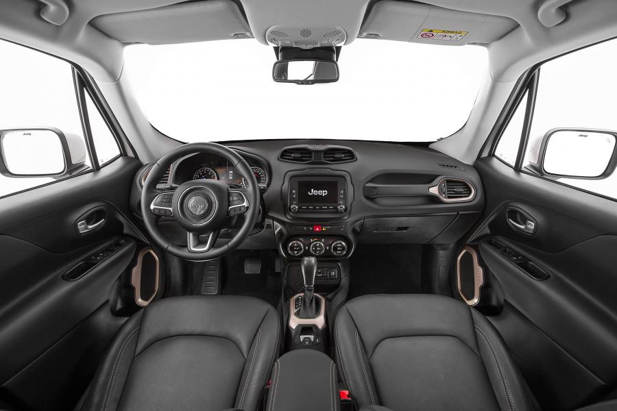  Jeep Renegade Longitude 2015 года  (BR) (фото 13 из 29)